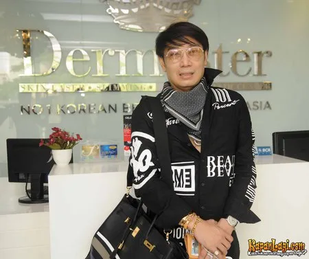 Foto Adjie Notonegoro