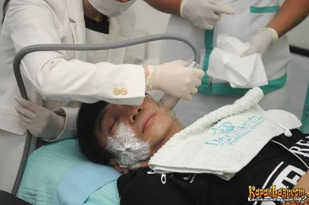 Foto Adjie Notonegoro