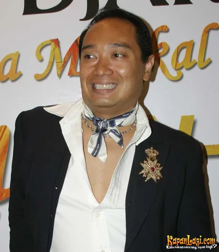 Foto Adjie Notonegoro