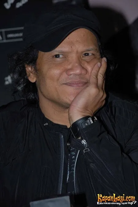 Foto Adrie Subono