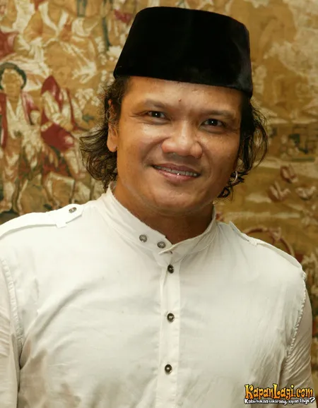 Foto Adrie Subono