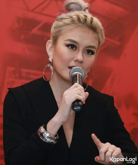 Foto Agnez Mo