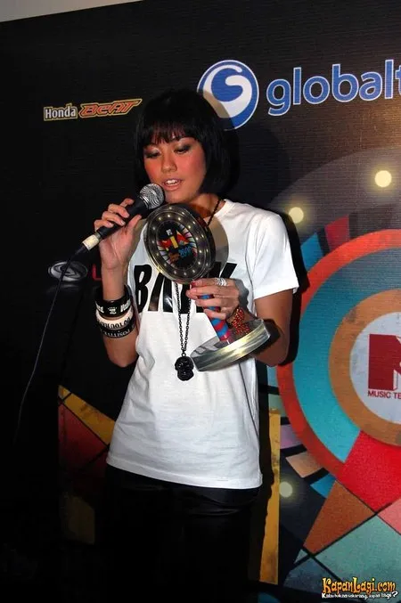 Foto Agnez Mo