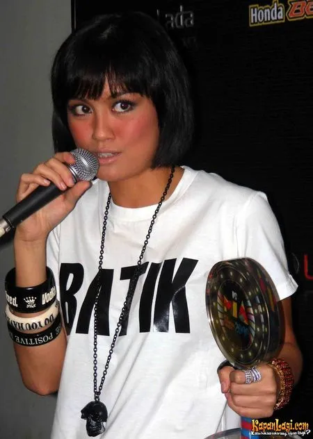 Foto Agnez Mo