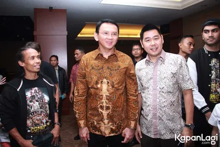 Foto Ahok