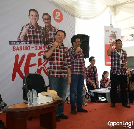Foto Ahok