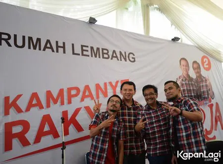 Foto Ahok