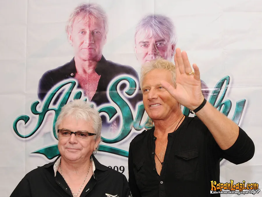 Air Supply akan duet dengan Syahrini di konsernya © Kapanlagi.com®