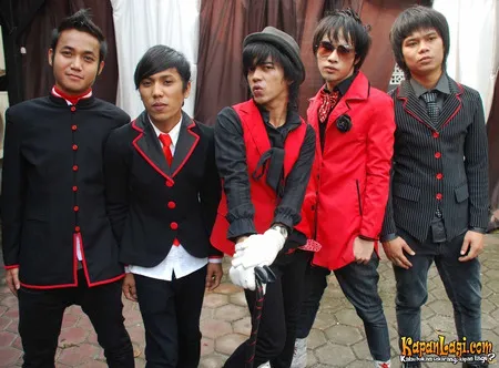 Foto Aishiteru Band