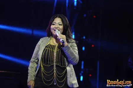 Foto Ajeng X Factor