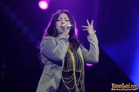 Foto Ajeng X Factor