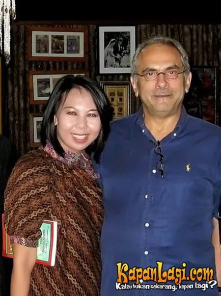 Foto Alberthiene Endah