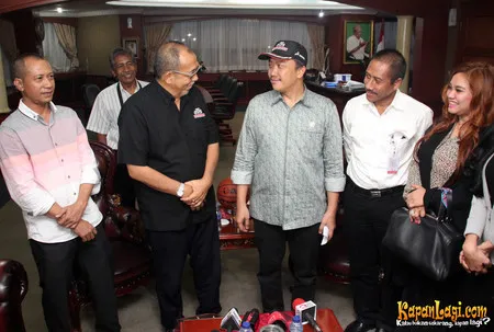 Foto Alex Asmasoebrata