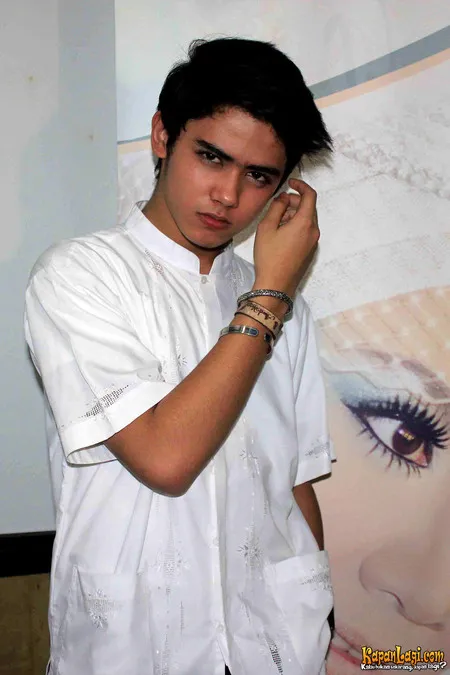 Foto Aliando Syarief