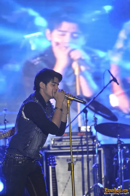 Foto Aliando Syarief