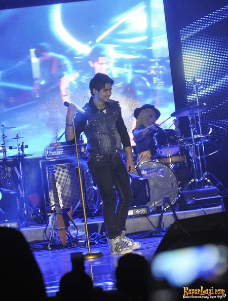 Foto Aliando Syarief