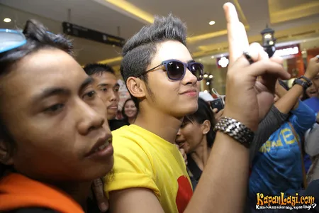 Foto Aliando Syarief