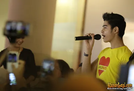 Foto Aliando Syarief