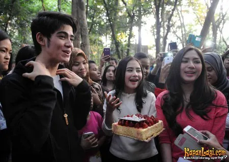 Foto Aliando Syarief