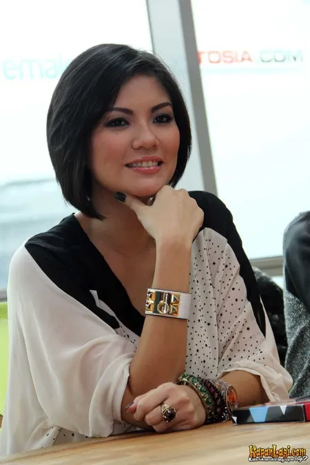 Foto Aline Adita