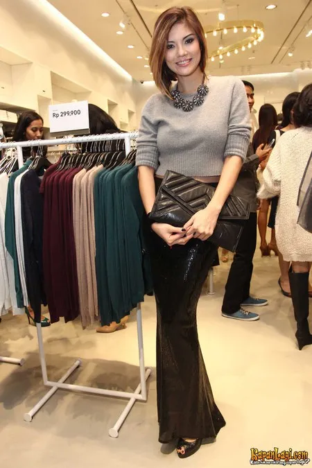 Foto Aline Adita