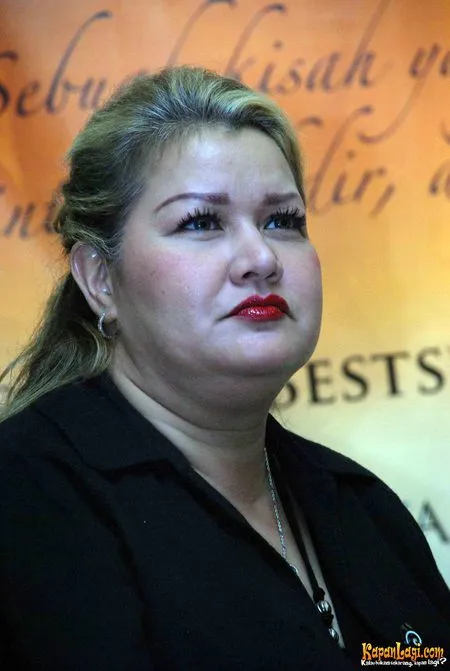 Foto Aline Sahertian