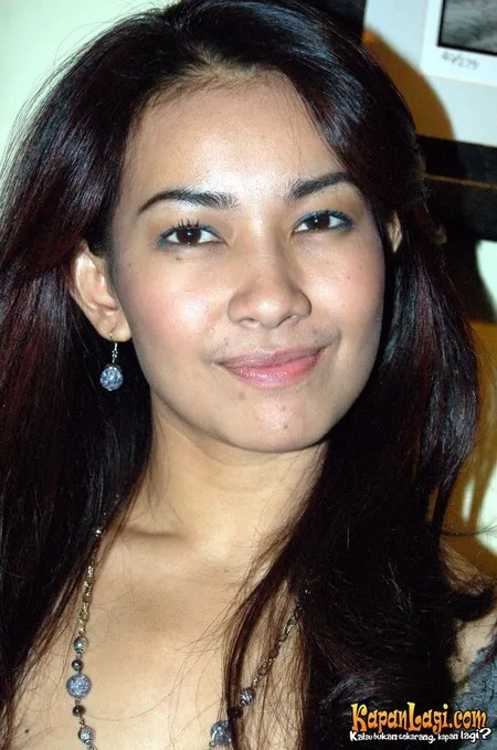 Foto Alya Rohali