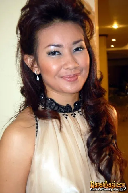Foto Alya Rohali
