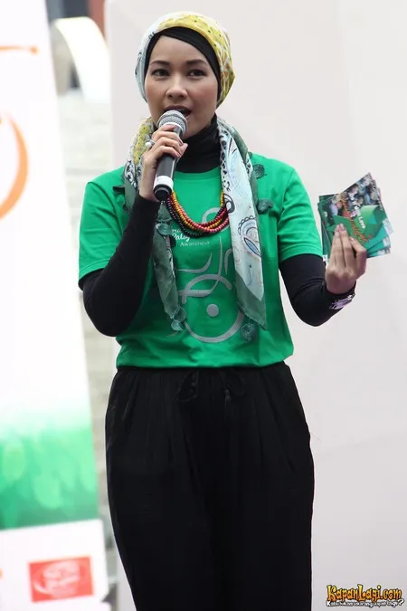 Foto Alya Rohali