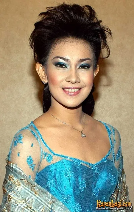 Foto Alya Rohali