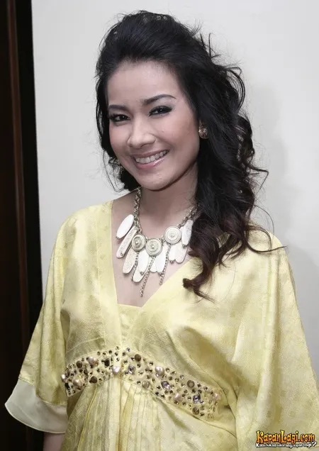 Foto Alya Rohali