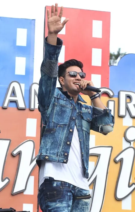 Foto Ammar Zoni