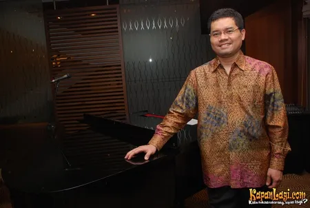 Foto Ananda Sukarlan