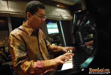 Foto Ananda Sukarlan