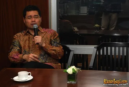 Foto Ananda Sukarlan