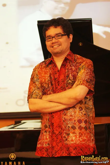 Foto Ananda Sukarlan