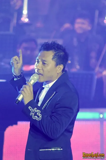 Foto Anang Hermansyah