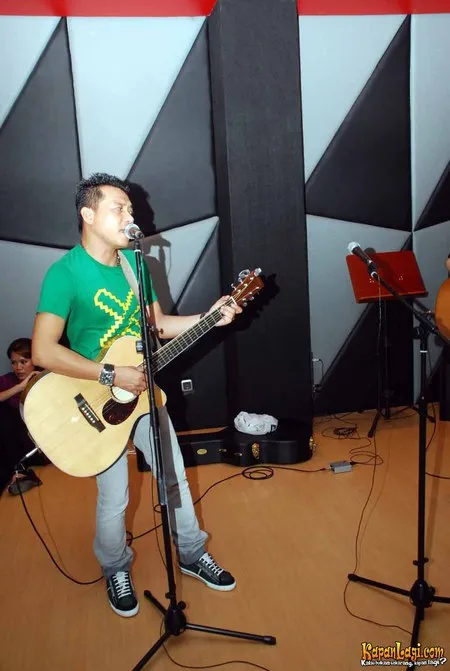 Foto Anang Hermansyah