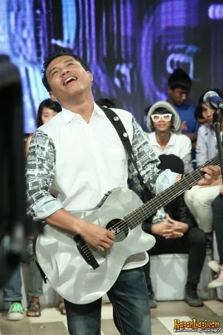 Foto Anang Hermansyah