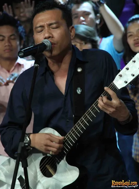 Foto Anang Hermansyah