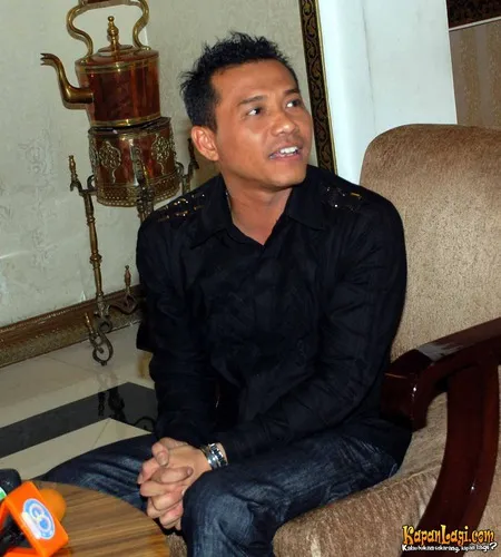 Foto Anang Hermansyah