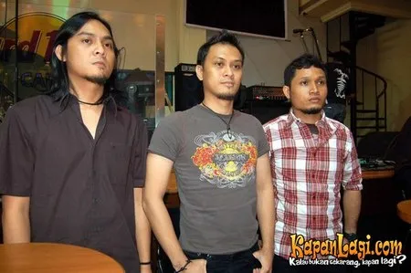 Foto Andra and The BackBone