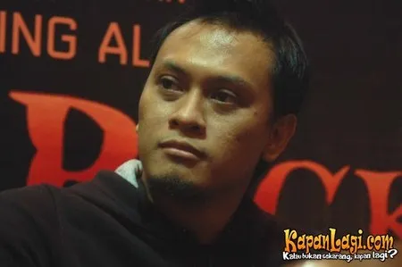 Foto Andra and The BackBone