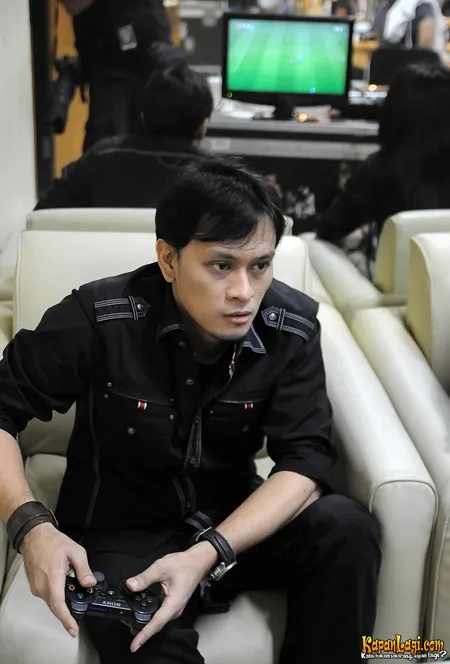 Foto Andra and The BackBone