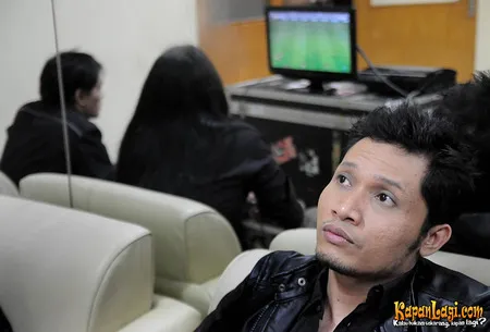 Foto Andra and The BackBone