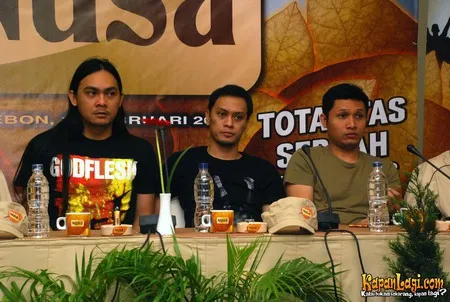 Foto Andra and The BackBone