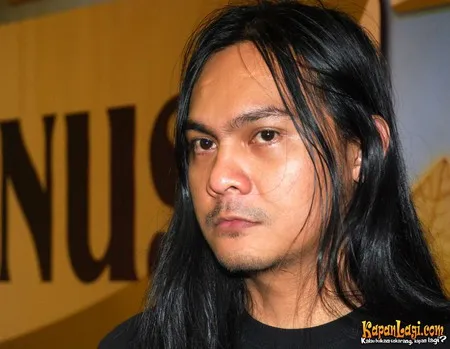 Foto Andra and The BackBone