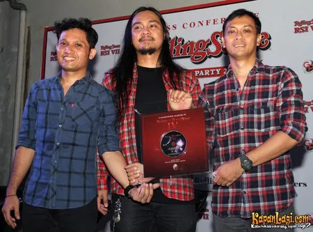 Foto Andra and The BackBone