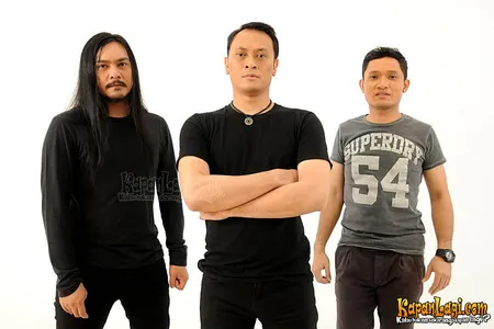 Foto Andra and The BackBone