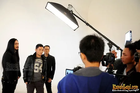 Foto Andra and The BackBone
